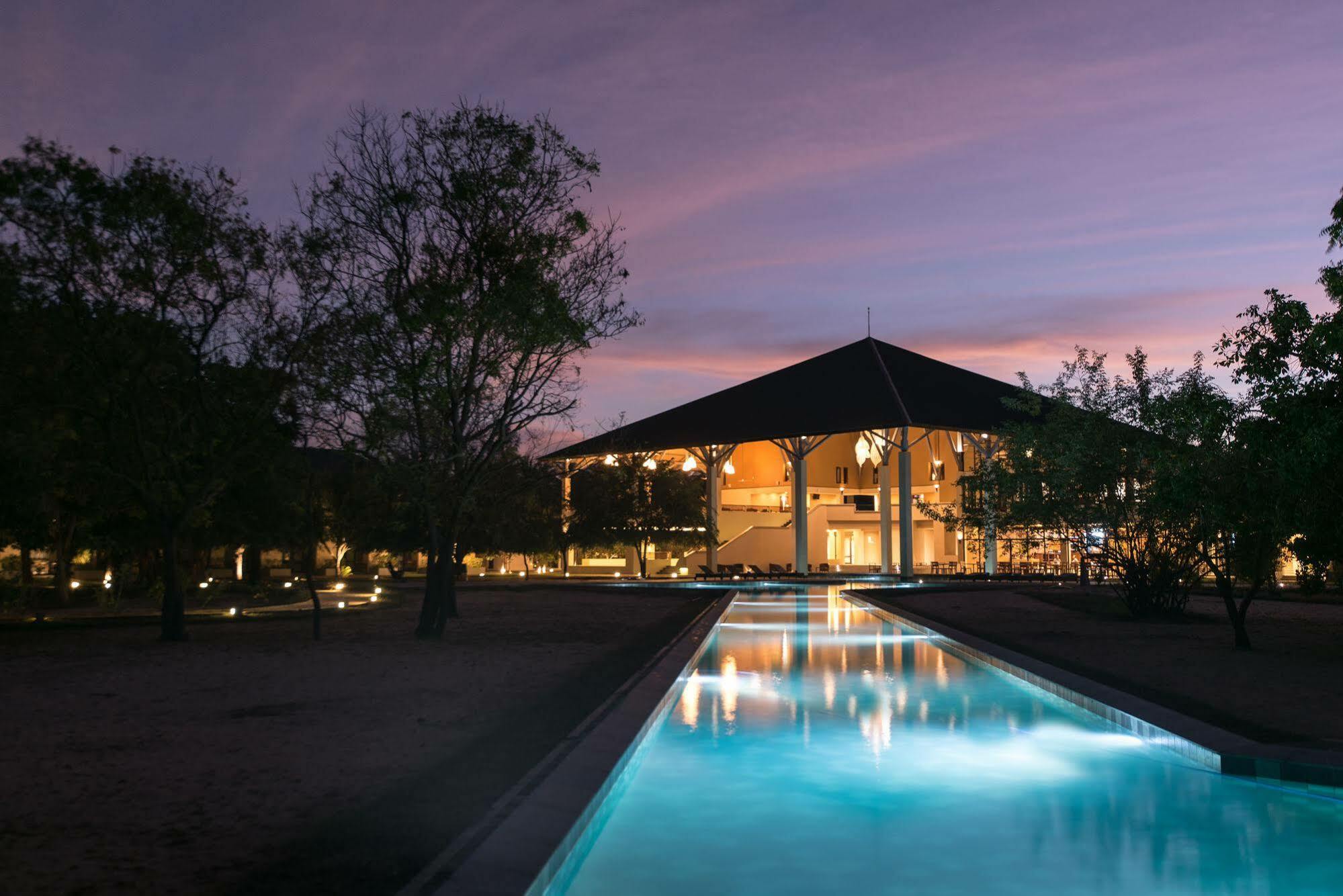 Sunrise By Jetwing Hotel Passikudah Exterior photo